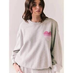 NEW CHASER heart sweatshirt in grrey